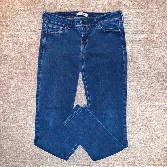 Hollister Jeans - Picture 1 of 6